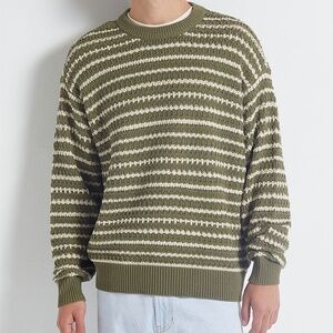 PacSun Men's Bruno Moss Crew Neck Sweater, GREAT condition, super soft, Size M